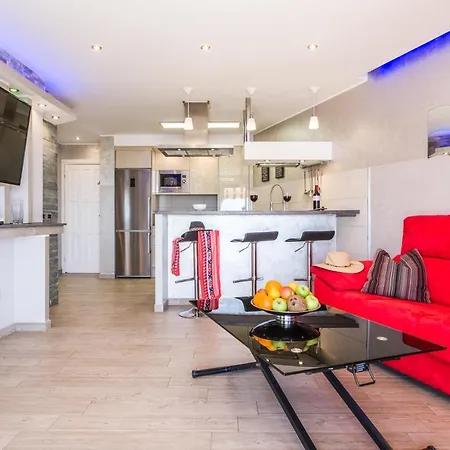 109 Penthouse , Incredible View, Marco Apartmanhotel