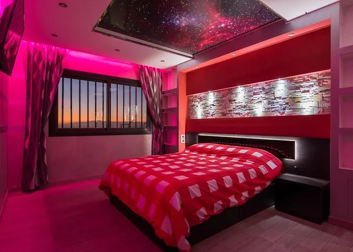 公寓式酒店 109 Penthouse , Incredible View, Marco 阿德耶